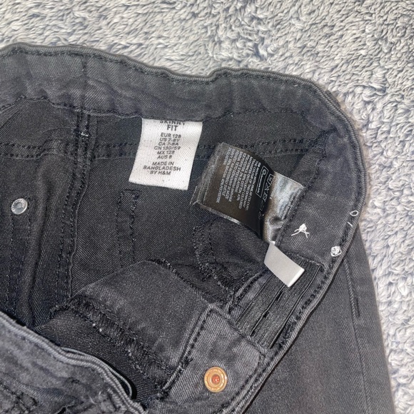 H&M Girls Skinny Fit Straight Leg Jeans - Picture 6 of 7